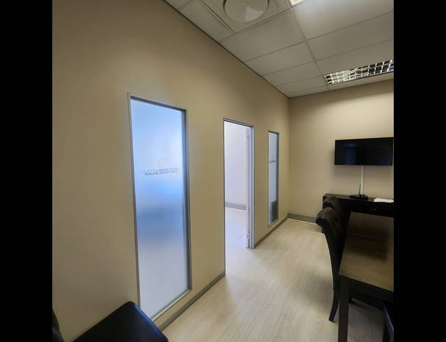 170M² OFFICE TO LET IN UMHLANGA CENTRAL